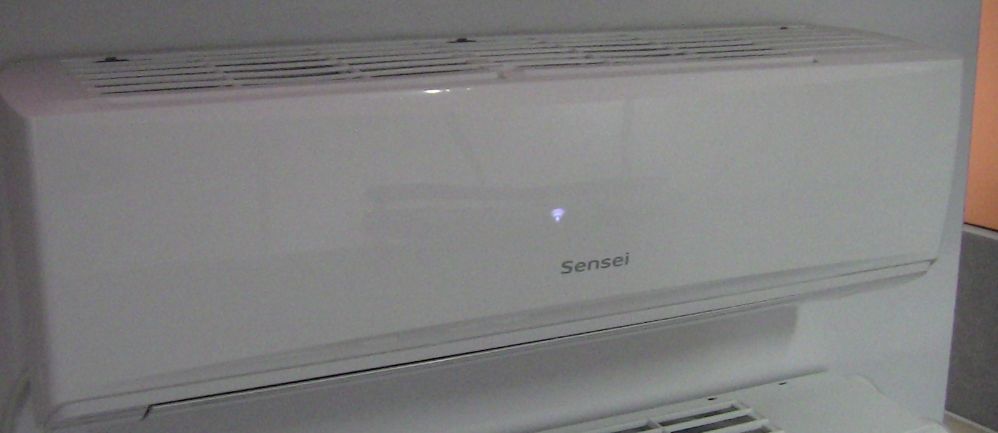 Зображення кондиціонера SENSEI Pro серії Alaska inverter для вітальної кімнати до 35 м2 на обігрів до -25 Со
